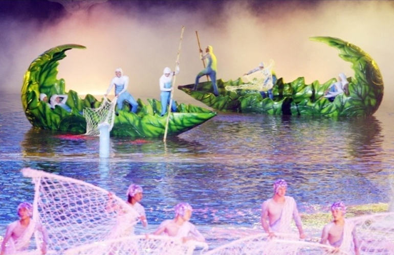 深圳東部華僑城《天機》舞臺水景特效