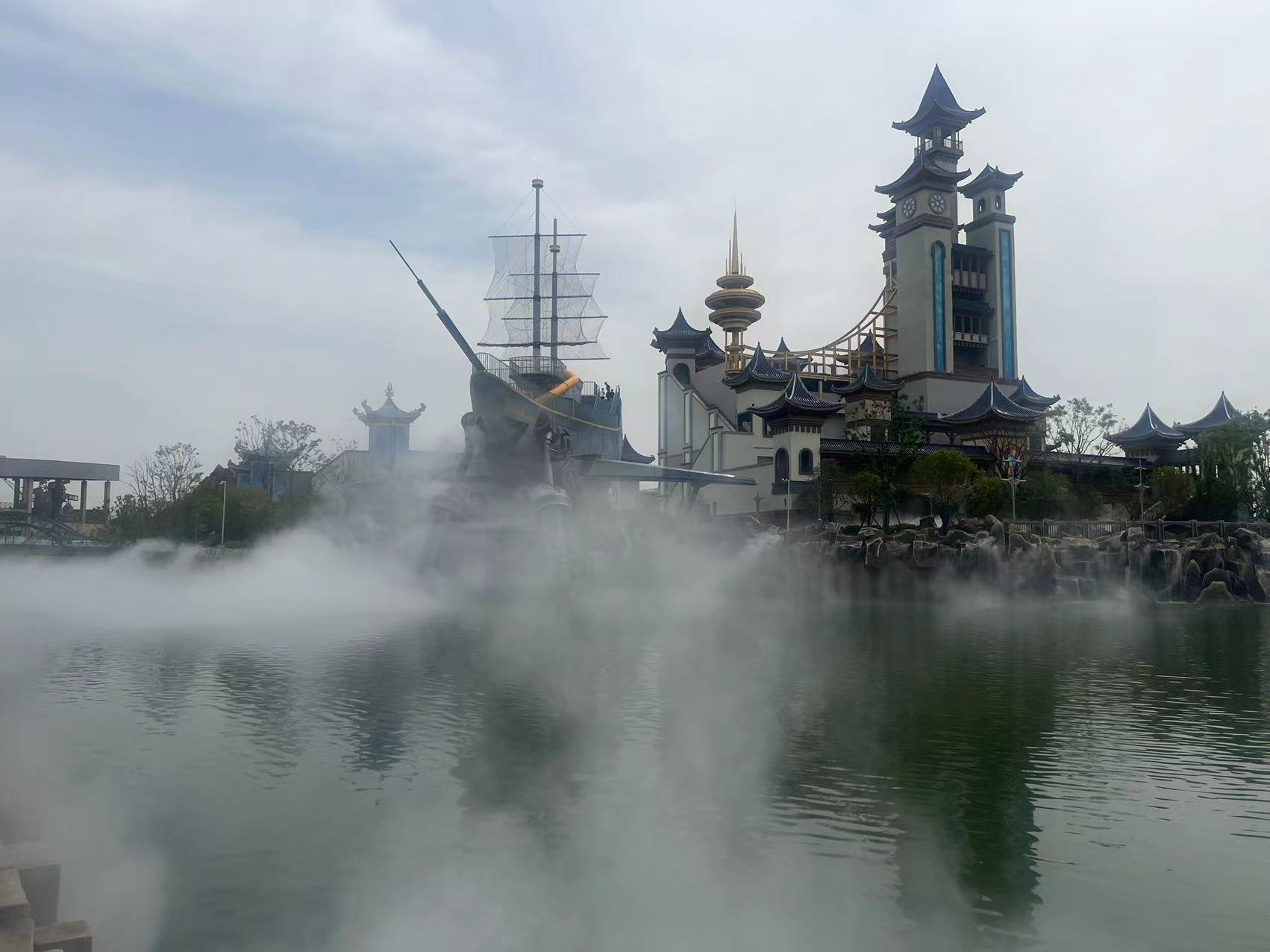 襄陽(yáng)華僑城奇幻谷